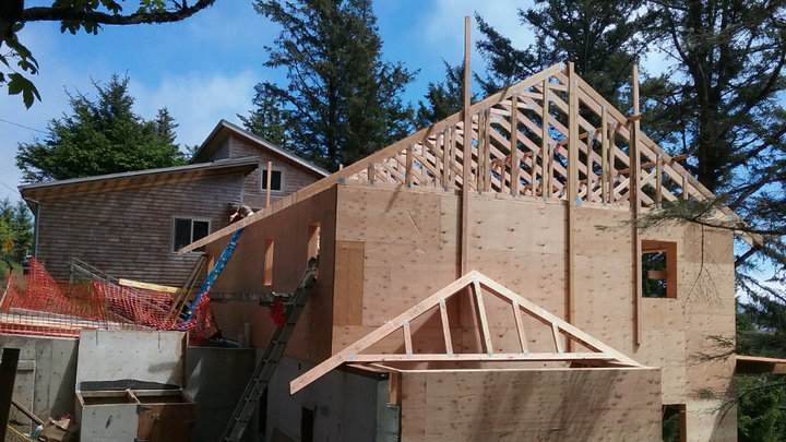 walls framed with trusses in place